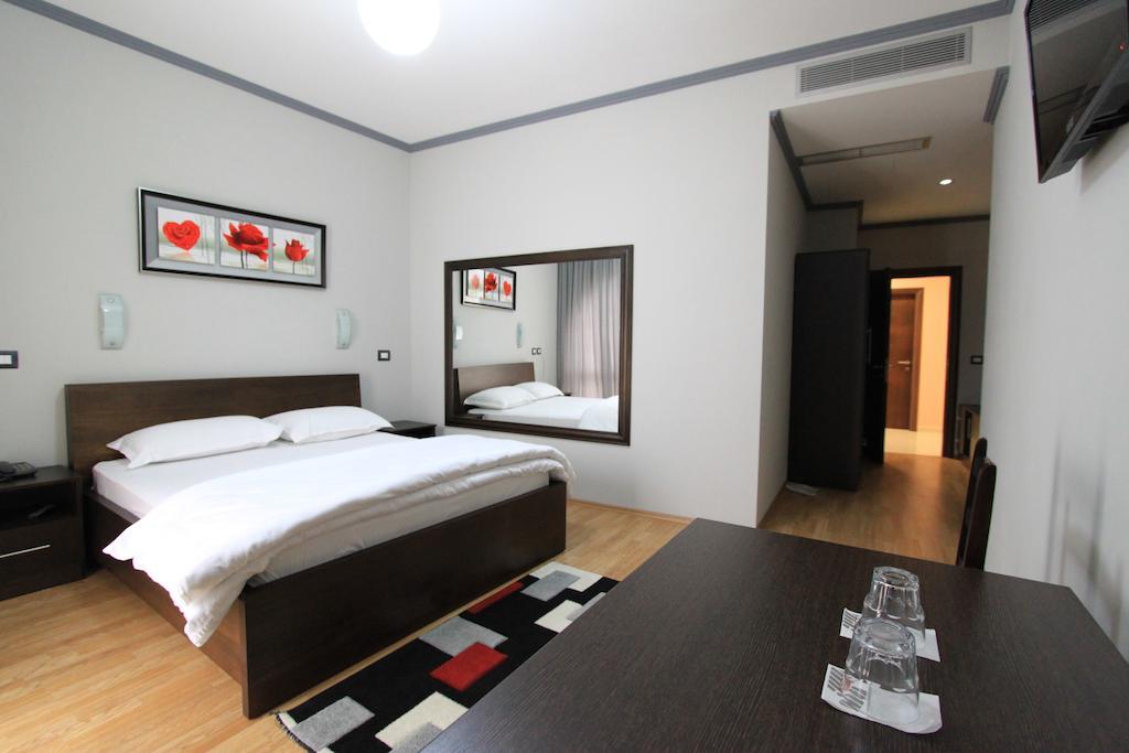 Hotel Panorama Kruje Bagian luar foto